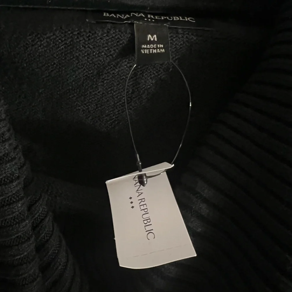 Banana Republic Ribbed cowl neck sweater midi dress. Size Medium. NWT - Picture 7 of 9